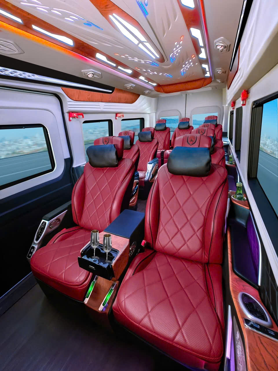 Tại sao nên chọn thuê xe Limousine trong năm 2025